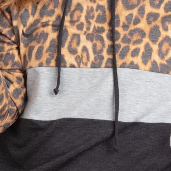Leopard & Gray Color Block Hooded Pullover - Picture 7 of 8